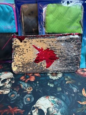 Sequin reversible pink/silver unicorn pouch